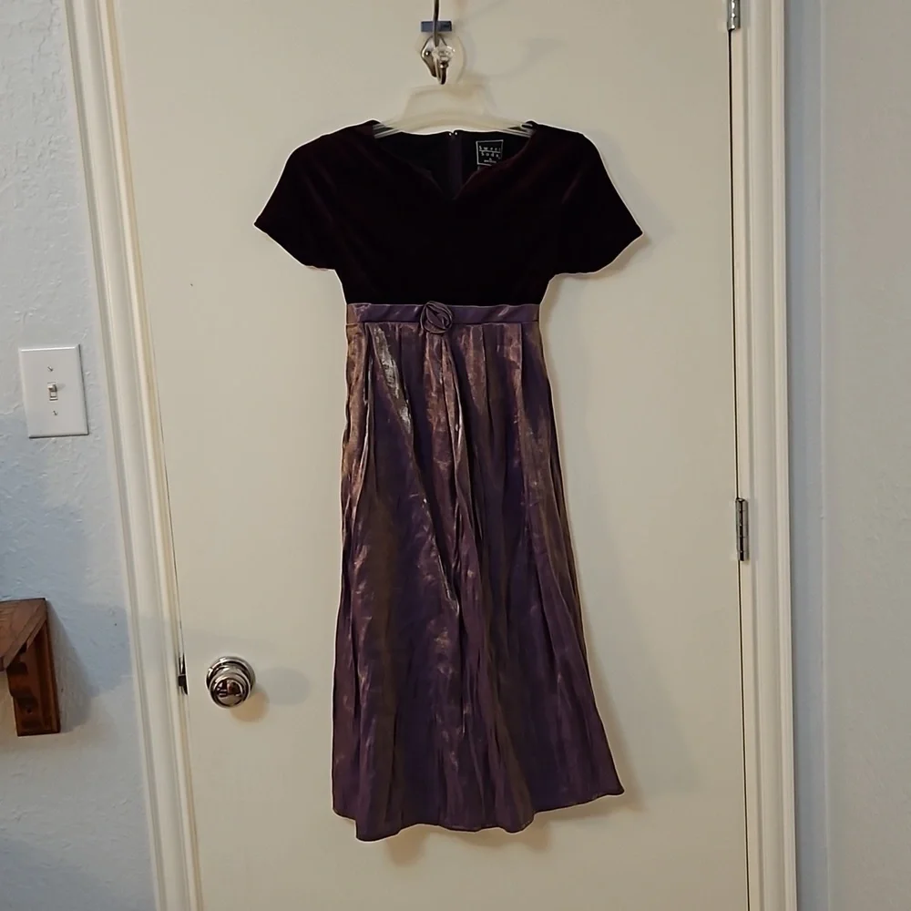SWEET SODA Purple Velvet Metallic Irridescent Tie Waist Holiday Dress